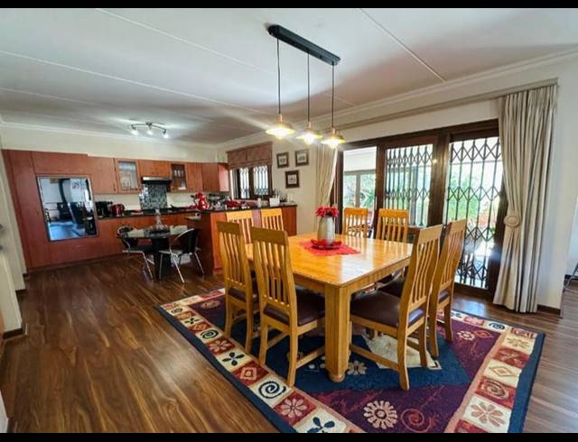 3 BEDROOM TOWNHOUSE FOR SALE IN GLENVISTA